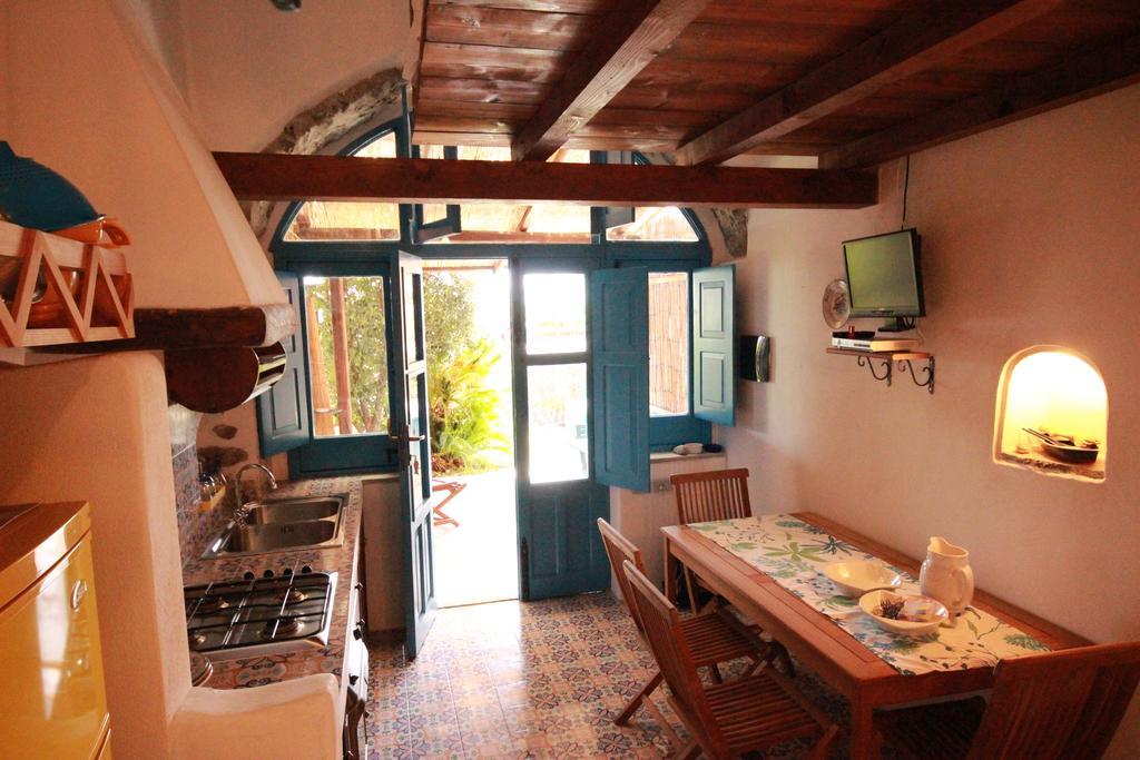 Villa La Casa Di Via Lungomare Santa Marina Salina Exterior foto
