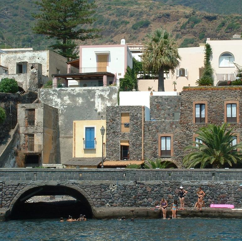 Villa La Casa Di Via Lungomare Santa Marina Salina Zimmer foto